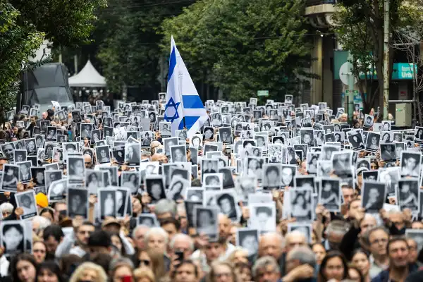 Procesaron a ocho personas como autores del atentado a la AMIA