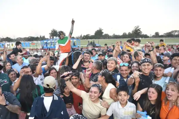 El hipódromo se prepara para una fiesta de 17 carreras y más de 11 horas de acción
