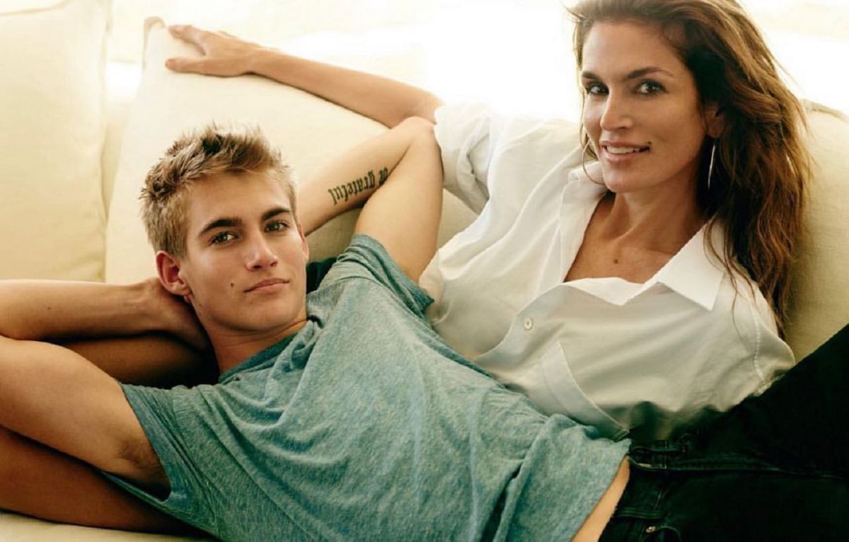 MADRE E HIJO. La foto que Presley Gerber compartió junto a Cindy Crawford. 