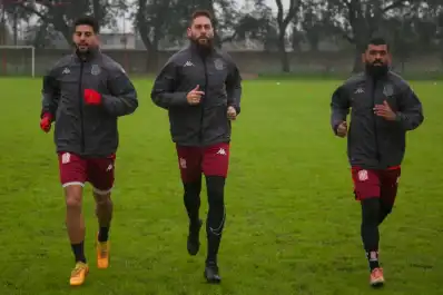 Un entrenamiento que reflejó el momento de San Martín: seriedad, trabajo y tres futbolistas que buscan volver