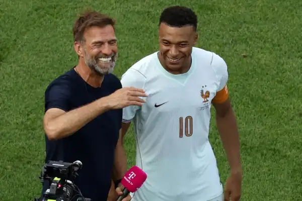 La reunión secreta de Mbappé con Klopp en un avión y por qué rechazó al Liverpool