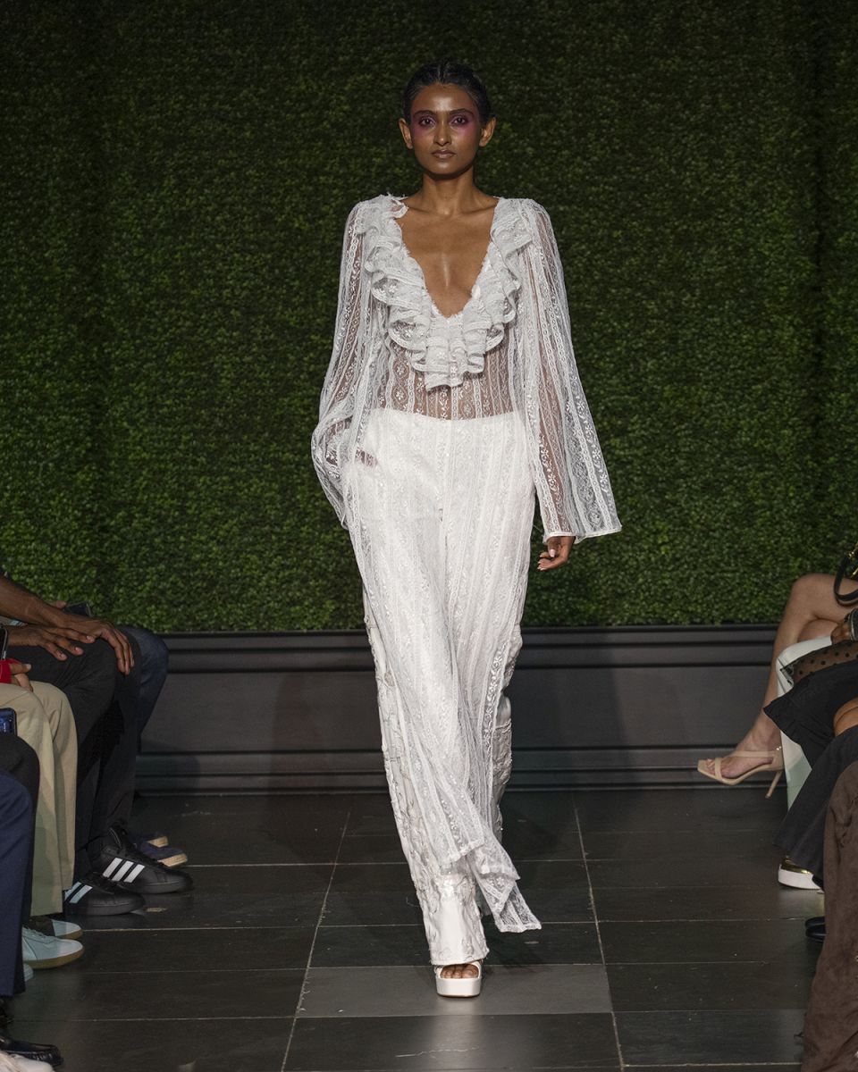 Frederick Anderson, el diseñador de New York Fashion Week que hace su crochet en Buenos Aires