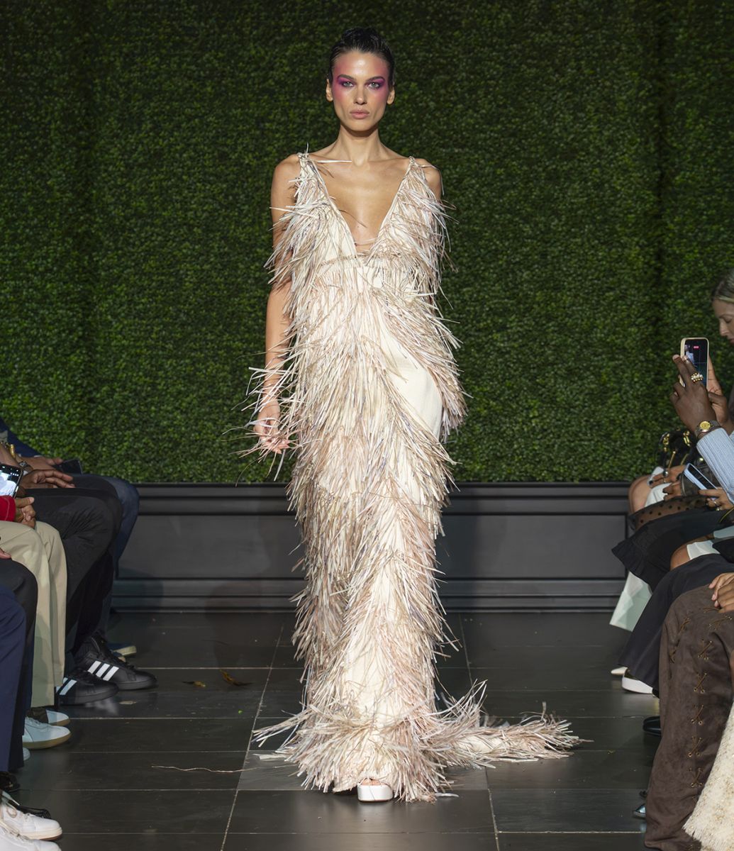 Frederick Anderson, el diseñador de New York Fashion Week que hace su crochet en Buenos Aires