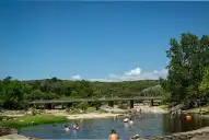 El rincón de Córdoba con ríos, cascadas y piletas naturales que es ideal para una escapada