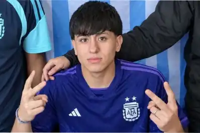 Festejo fatal en San Juan: un joven de 17 años murió tras recibir una puñalada y su mellizo fue herido