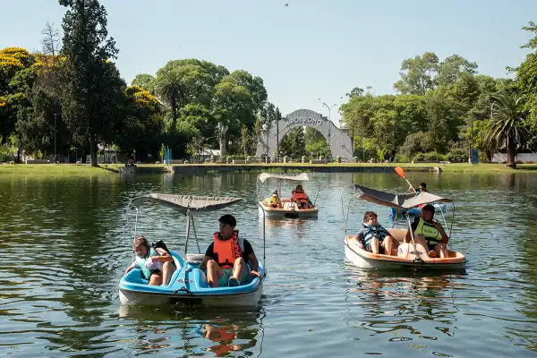 Cumplió un año el servicio de Bicilagos en el Parque 9 de Julio