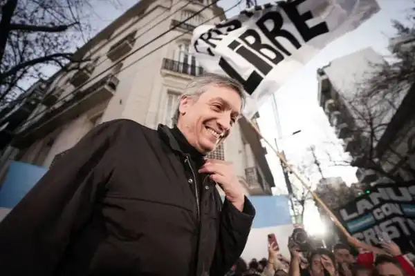 Máximo Kirchner propuso un impuesto del 3% a la fuga de capitales: cómo funcionaría