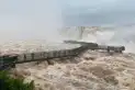 Impresionante crecida en las Cataratas del Iguazú: el caudal superó su promedio histórico y crece el impacto de El Niño