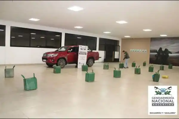 Vinculan una pista de aterrizaje y avionetas con el secuestro de los 470 kilos de cocaína