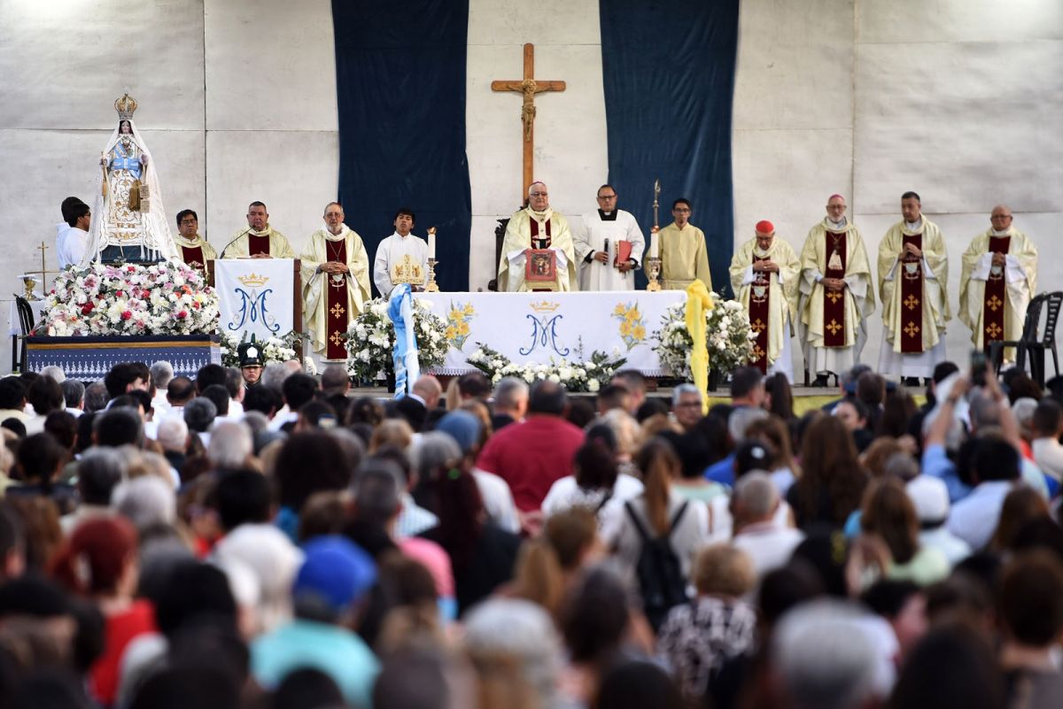 VIRGEN DE LA MERCED. El arzobispo de Tucumán, Carlos Sánchez, encabezó la misa central. 