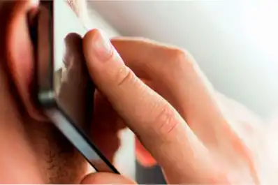 Alerta por una estafa telefónica con tarjetas: el falso aviso de Google que simula un asistente virtual y vacía cuentas