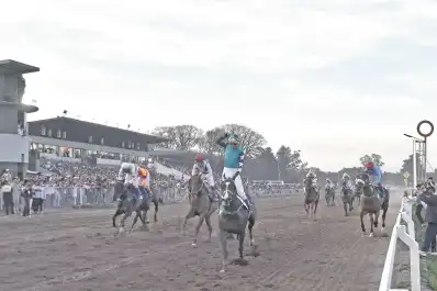 Las 10 mejores fotografías del Gran Premio Batalla de Tucumán