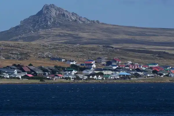 Tensión por las Malvinas: el Reino Unido advirtió que está preparado para defender las islas