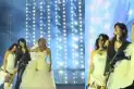 Video: el apasionado beso entre Lali, Tini y Marilina Bertoldi que hizo estallar las redes