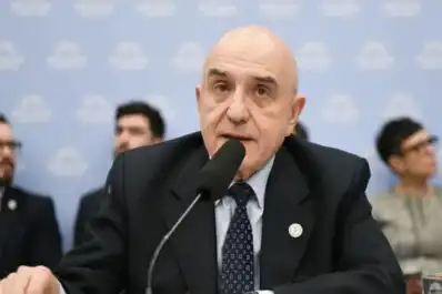 Causa Andis: detectan sobreprecios de hasta 1.972%