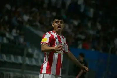 EN VIVO: Con un doblete de Verón, San Martín vence 2-0 a Gimnasia de Jujuy