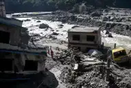 Nuevo alud en Nepal: dos muertos y 14 desaparecidos tras el derrumbe de un campamento en el Himalaya