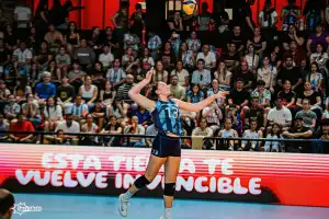 Todavía cursa la secundaria, pero ya ganó una medalla con Las Panteras en los Juegos Suramericanos