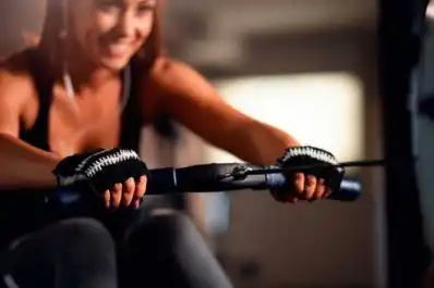 Después de los 40: ¿cuáles son los ejercicios de fuerza recomendados por un experto ideales para fortalecer el cuerpo y el cerebro?