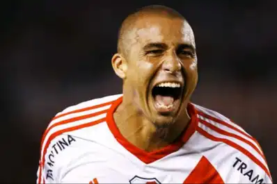 Fue figura en Europa, eligió cumplir su sueño en River y terminó divorciándose