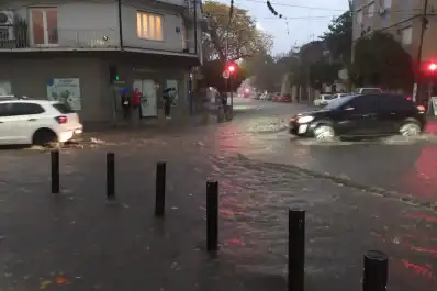 El temporal llegó con todo: calles inundadas y zonas intransitables en Tucumán