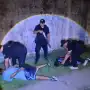 Un enfrentamiento a tiros entre dos familias derivó en el crimen de una mujer