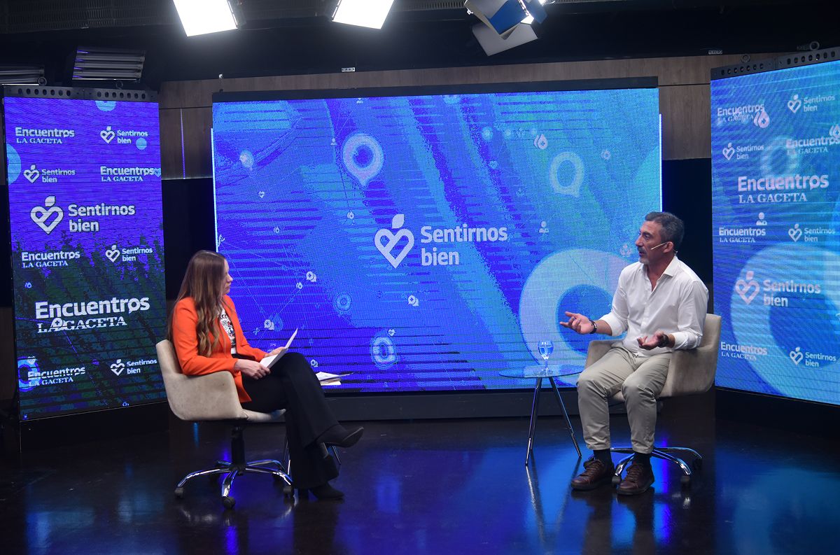 CRIANZA. La entrevista puso el foco en la sobreinformación, las nuevas familias y el valor de escuchar y orientar desde el consultorio.