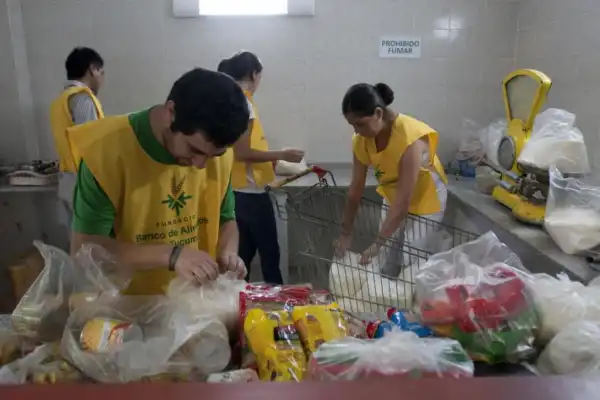 “Lo que ya no se vende, todavía puede alimentar”