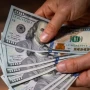 Cayeron los acciones y el riesgo país tocó un nuevo récord