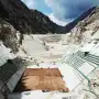 Cómo China usa 27 espejos gigantes para descongelar el suelo y construir una megapresa en la montaña