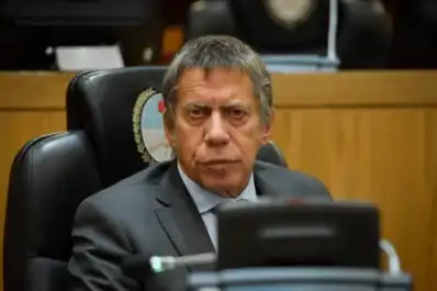 En la Legislatura hubo dardos contra Jaldo y Milei por la ampliación presupuestaria