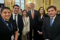 Mientras Javier Milei está en París, Victoria Villarruel se mostró junto al rey de España