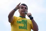 Comicios en Brasil: Flávio Bolsonaro, un presidenciable a la sombra de su padre