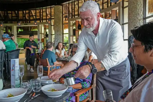 Obligados a adaptar sus menús: el Súper Niño” se mete en la cocina de los grandes chefs