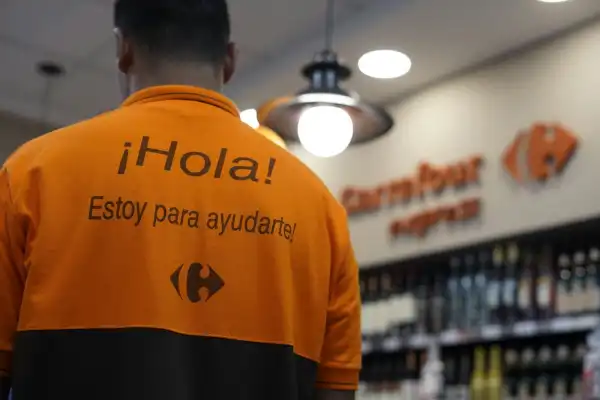 Carrefour abrió una pasantía para estudiantes de Sistemas con modalidad híbrida