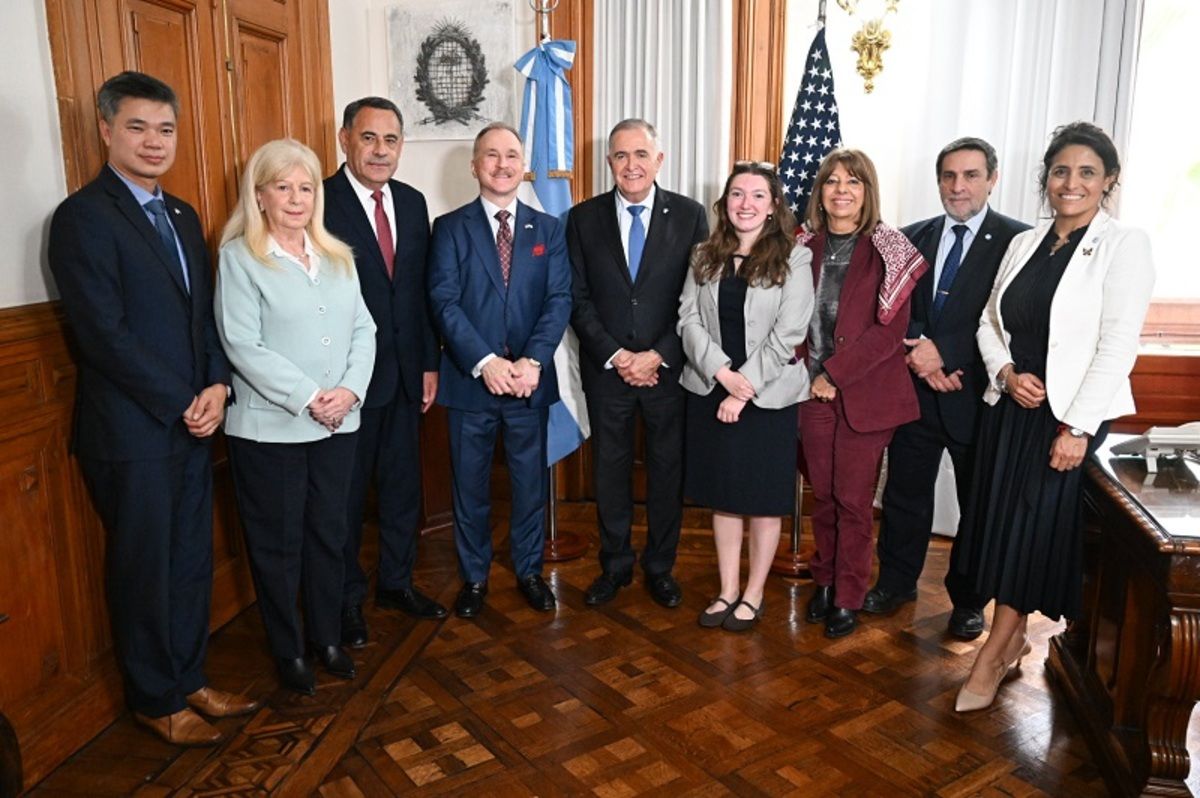 El embajador de Estados Unidos se reunió con Jaldo y destacó las oportunidades de Tucumán para el desarrollo económico