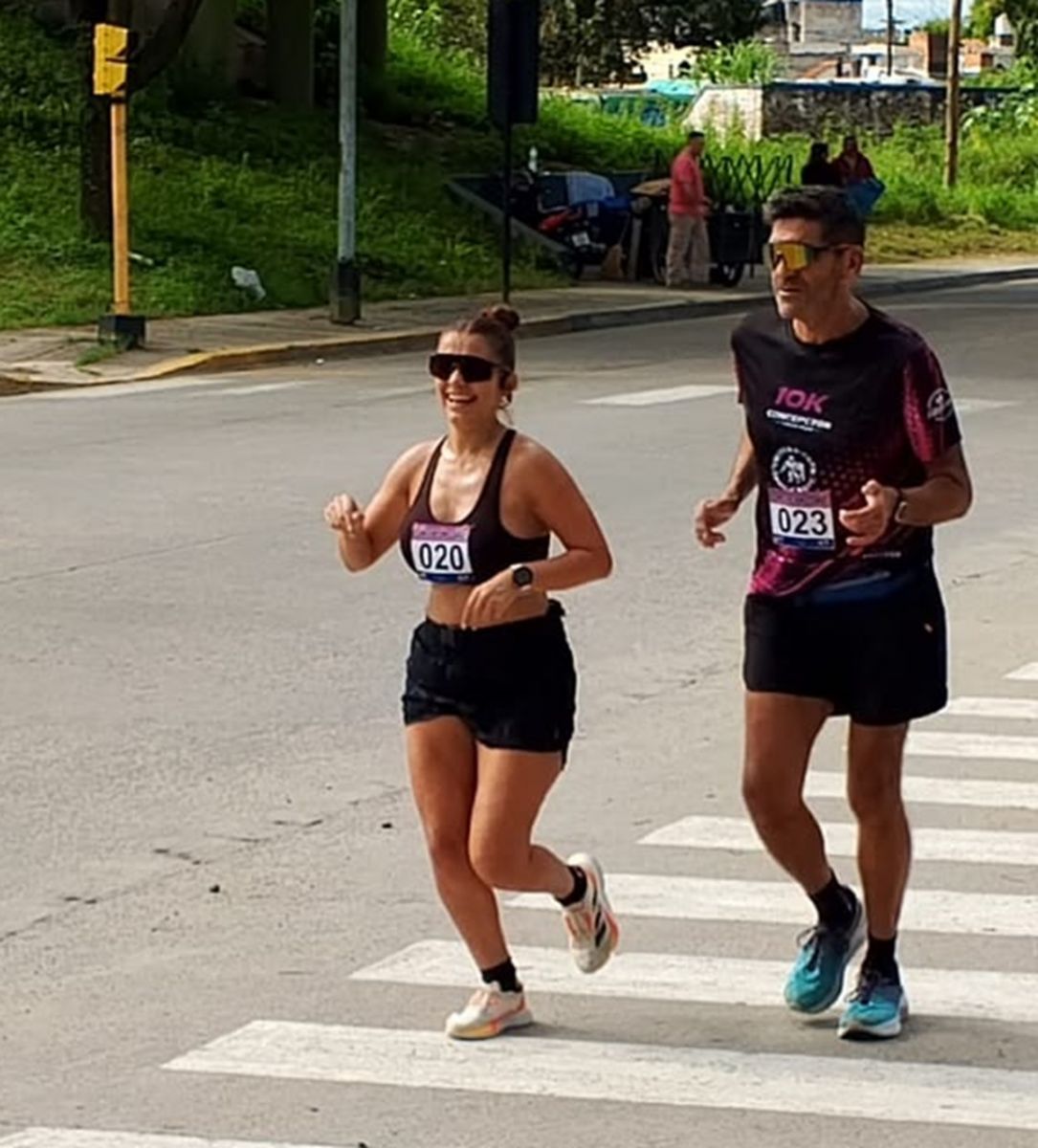 JUNTOS. Después de años en los que Rafael esperaba a Ana en las llegadas, los dos encontraron en el running una actividad para compartir también durante la carrera.