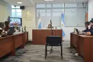 Un policía recibió una condena de 13 años por estafar a feriantes