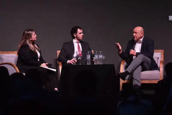 El nuevo tablero político, bajo análisis: entre la fragmentación y la incertidumbre