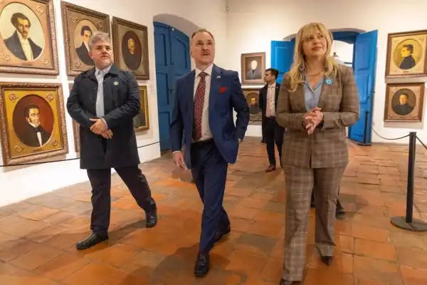 Chahla recibió al embajador de Estados Unidos y abrió una agenda de cooperación para la Capital