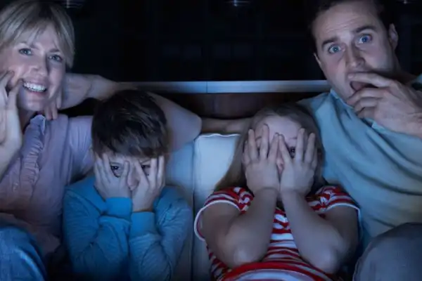 ¿Por qué les gusta tanto el terror?: las películas para que los chicos descubran el género sin miedo