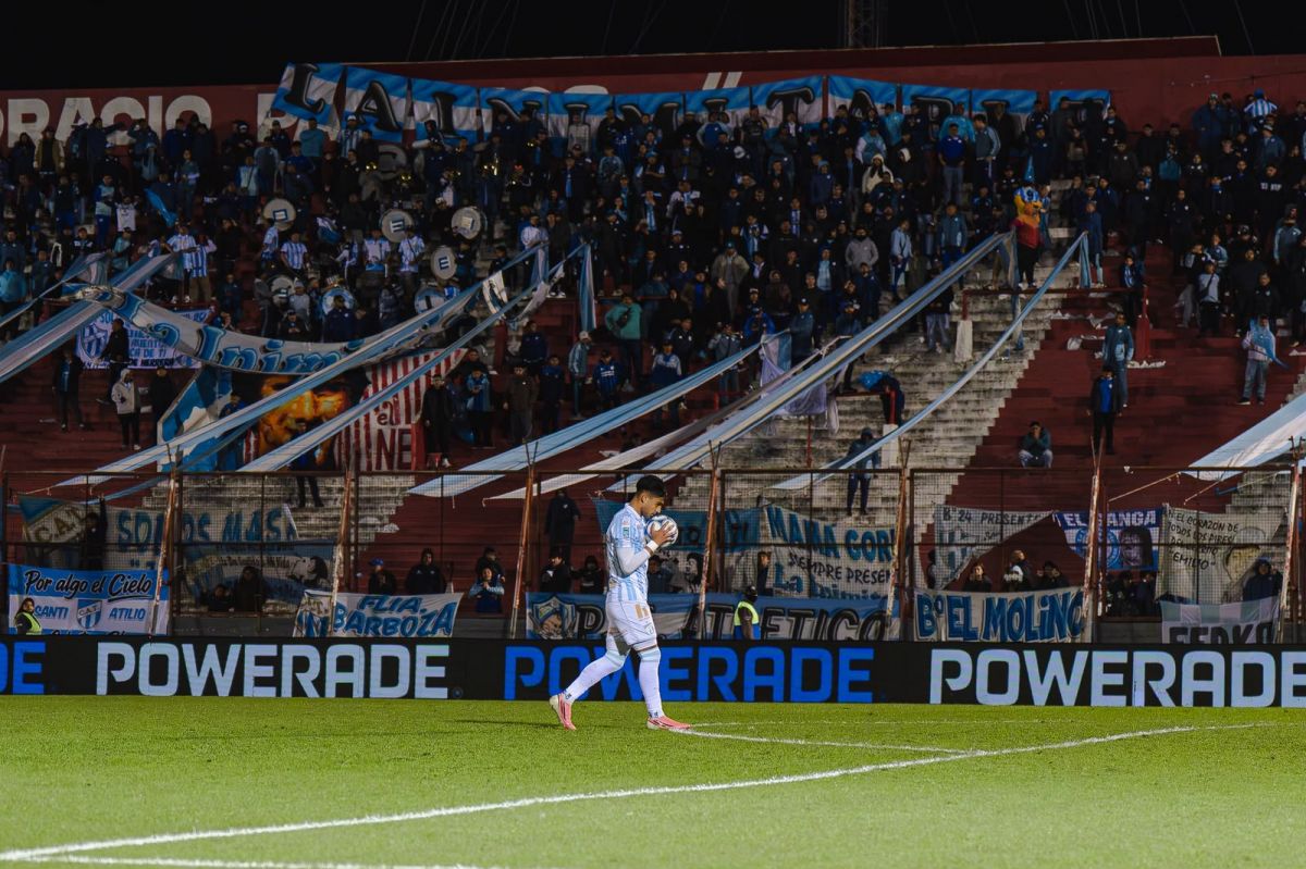 CARÁCTER. Con pocos partidos en primera, el juvenil riojano pidió y convirtió el segundo remate en la tanda de penales contra Independiente Rivadavia.