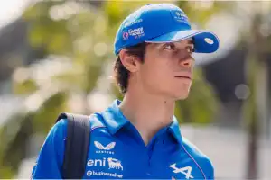 A qué hora corre Colapinto en Singapur: el cronograma completo del fin de semana de F1