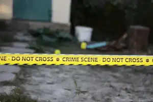 Un tiroteo cerca de una universidad de Los Ángeles dejó al menos dos muertos