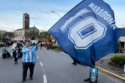 Del 10 de Diego a las Malvinas: las banderas que palpitan Argentina-Burkina Faso