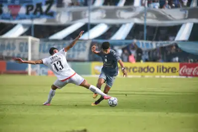 EN VIVO: Atlético Tucumán derrota a Barracas Central por 1-0 con gol de Laméndola