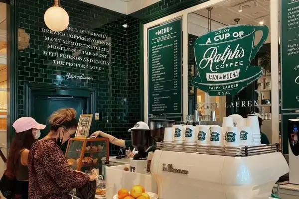 Ralph Lauren, Dior y Louis Vuitton: el boom de los cafés de lujo