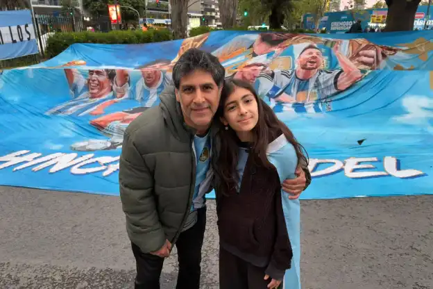 “Es imposible”: vinieron a ver a la Selección ante Burkina Faso, pero el precio de las entradas fue tema de conversación
