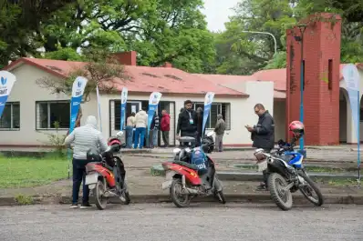 Apps de transporte: se colocará un QR a los vehículos habilitados por el municipio