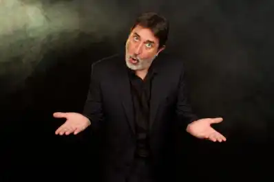 El Flaco Pailos lleva su humor con identidad cordobesa a Monteros